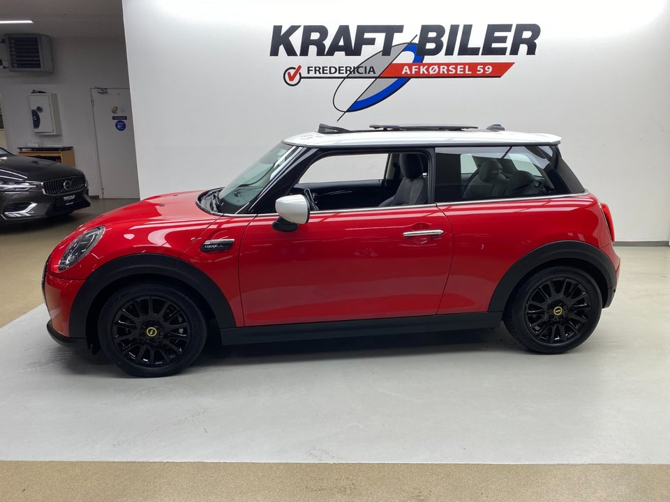 MINI Cooper SE Camden 3d