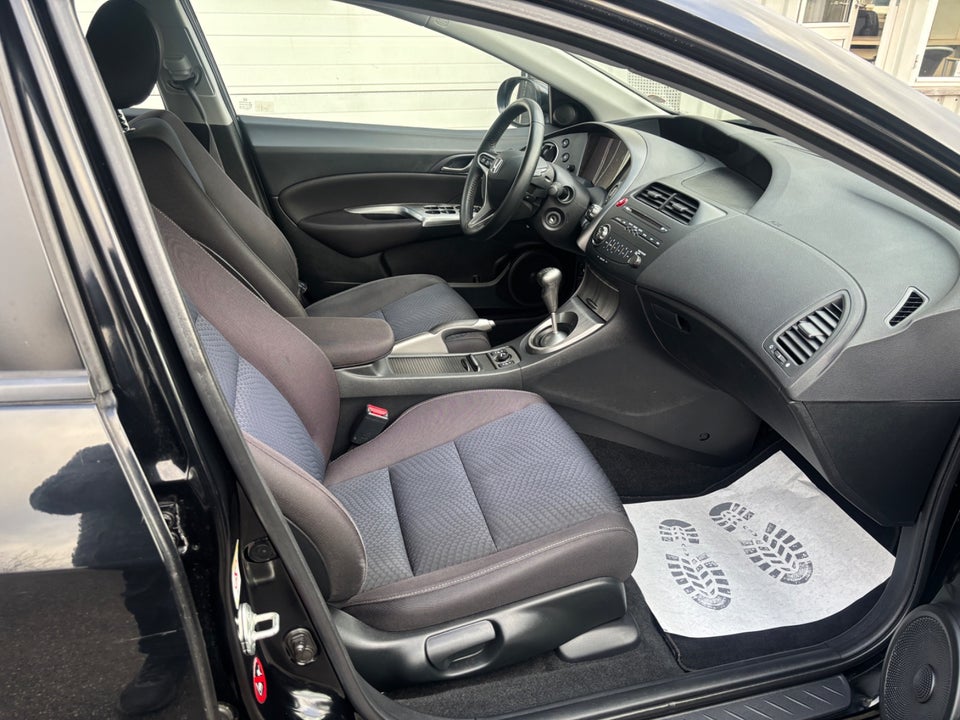 Honda Civic 1,8 Sport 5d