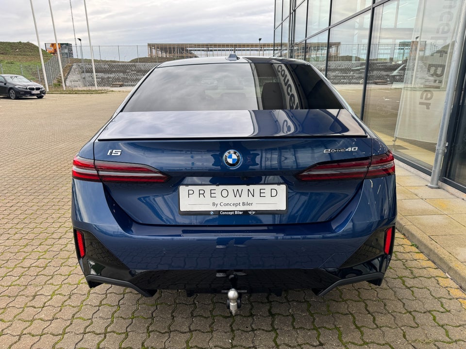 BMW i5 eDrive40 M-Sport 4d