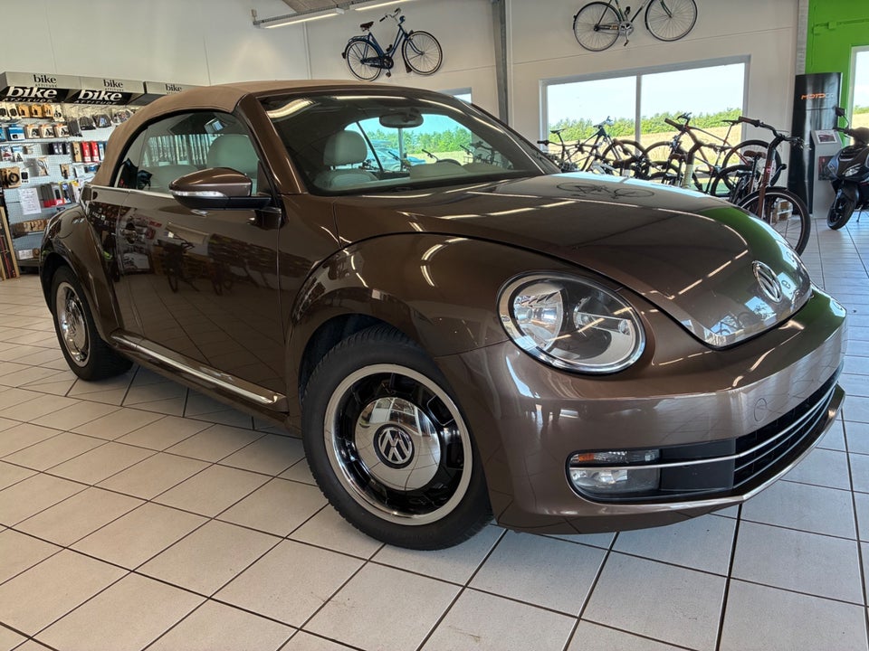 VW The Beetle 1,2 TSi 105 Design Cabriolet 2d