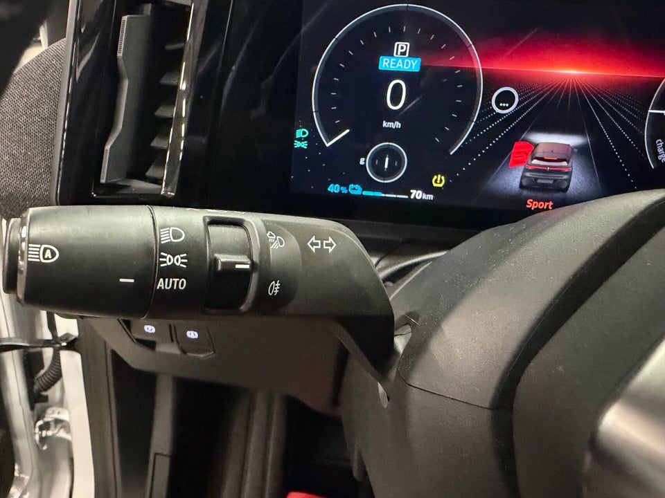 Renault Megane E-Tech 40 Equilibre 5d