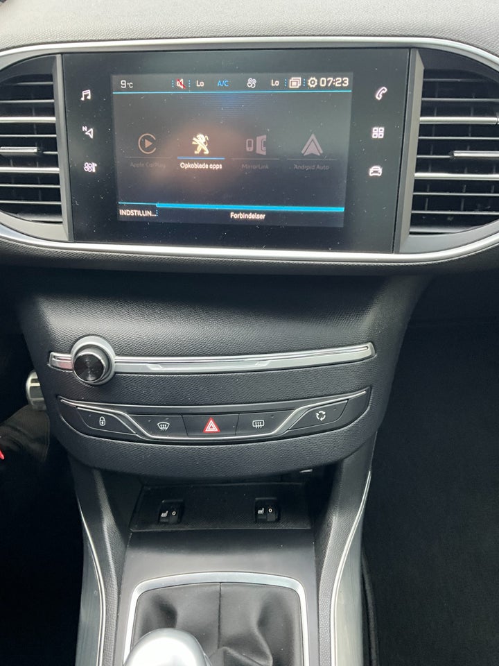 Peugeot 308 1,5 BlueHDi 130 Selection Sky SW 5d