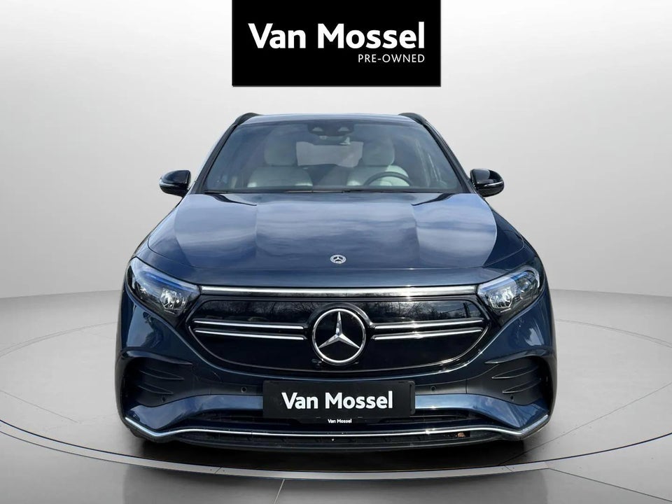 Mercedes EQA300 AMG Line Edition 1 4Matic 5d