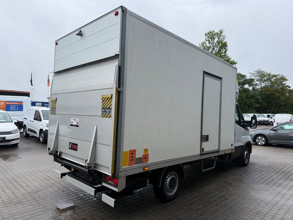 Iveco Daily 2,3 35S16 Alukasse m/lift AG8 2d