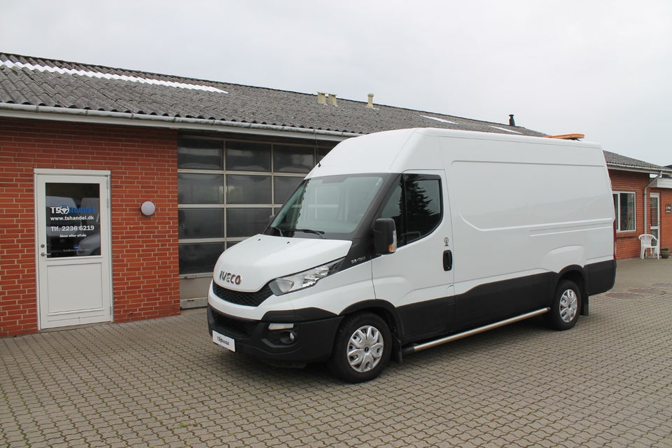 Iveco Daily 2,3 35S15 12m³ Van