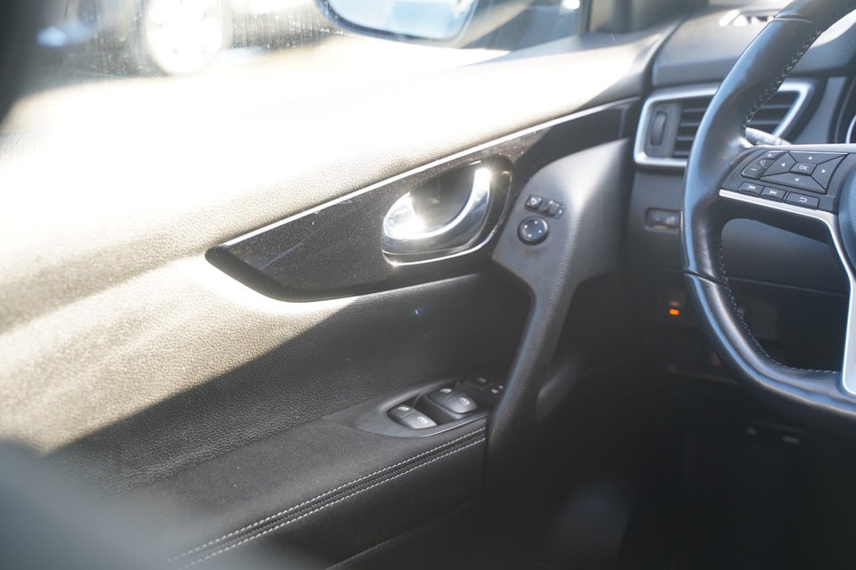 Nissan Qashqai 1,6 dCi 130 N-Connecta X-tr. 5d