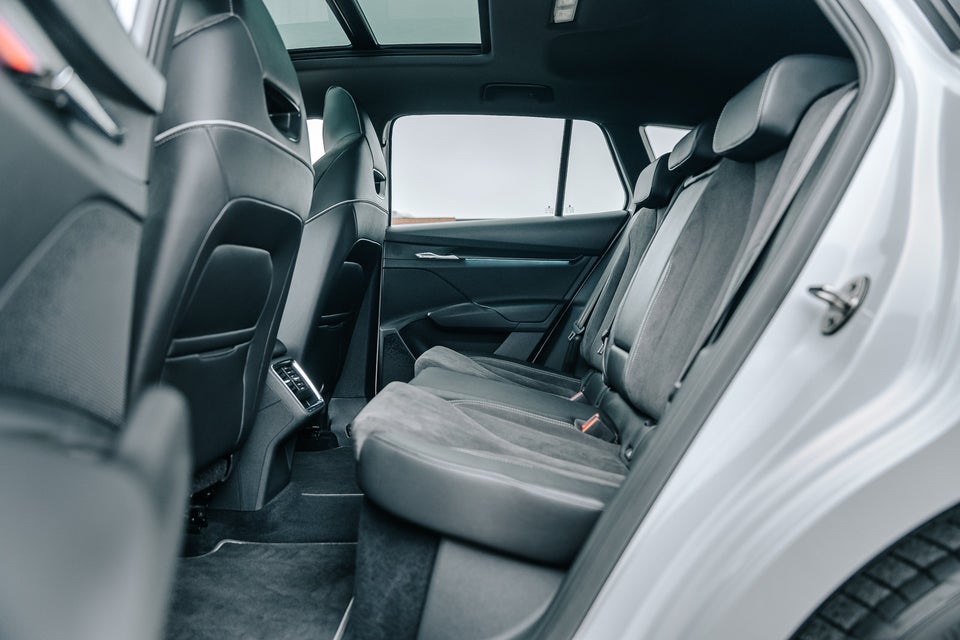 Skoda Enyaq 60 iV Sportline 5d