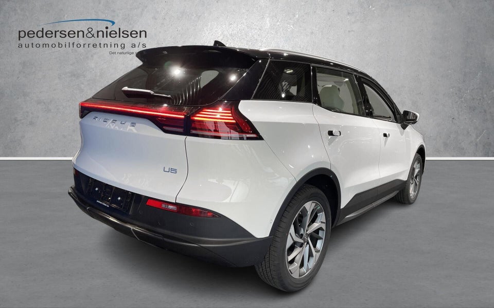 Aiways U5 Premium 5d