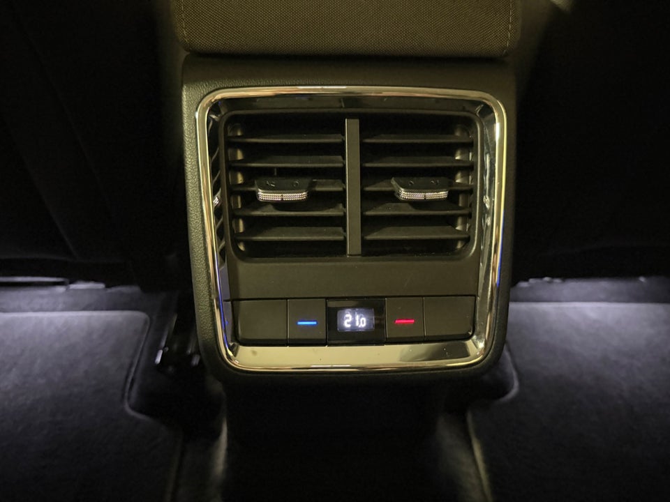 Skoda Enyaq 80 iV Loft 5d