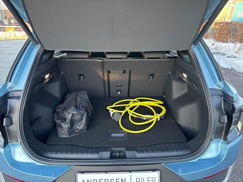 Ford Explorer 77 Premium Extended Range 5d