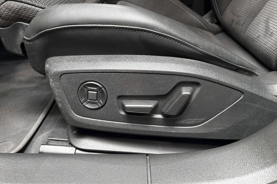 Audi A6 55 TFSi e Sport Prestige Avant quattro S-tr. 5d