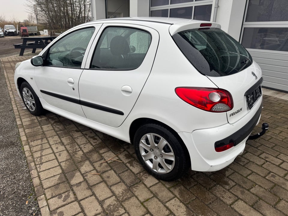 Peugeot 206+ 1,4 Active 5d
