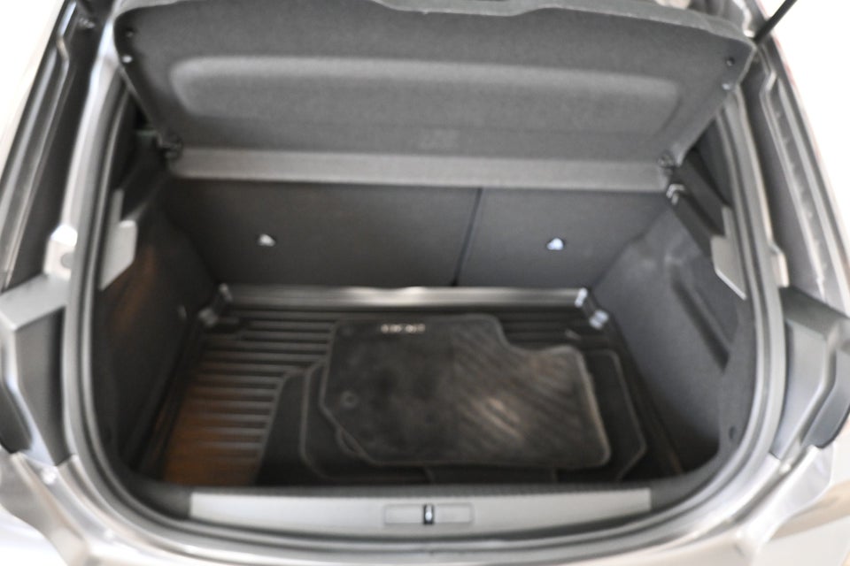 Peugeot 208 1,2 PureTech 100 Platin Pack 5d