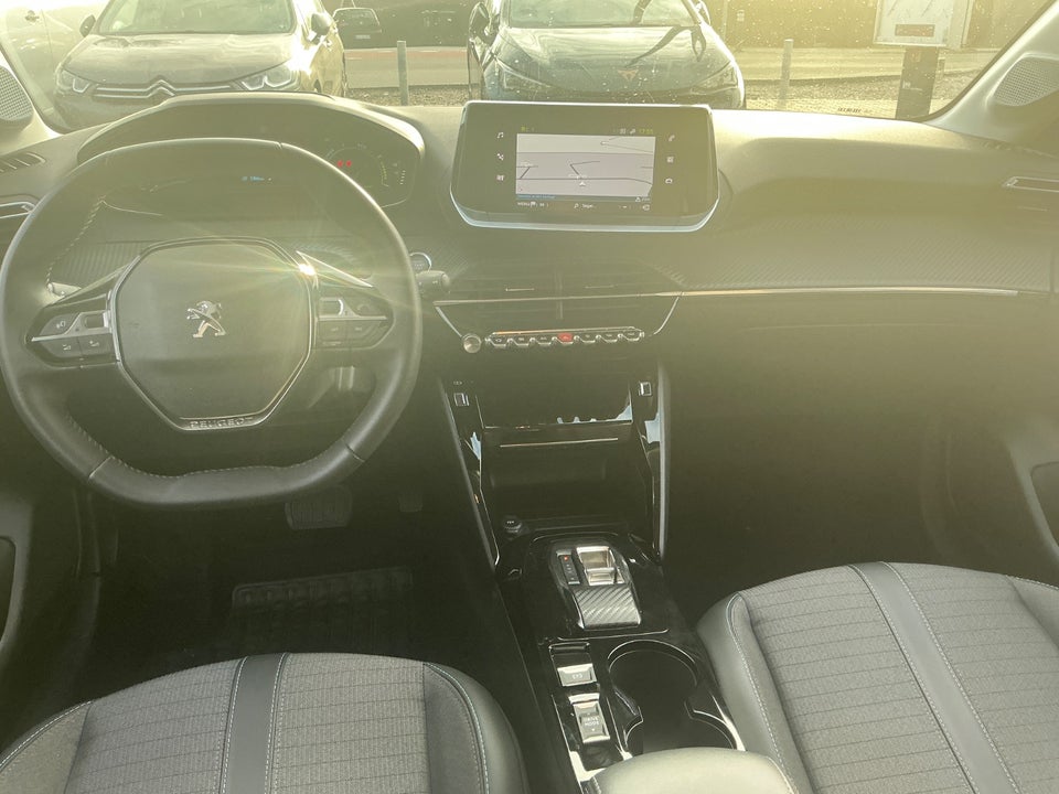 Peugeot e-208 50 Allure 5d