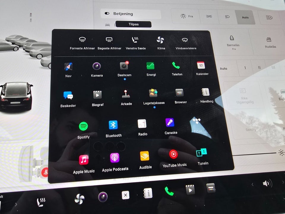 Tesla Model 3 Long Range AWD 4d