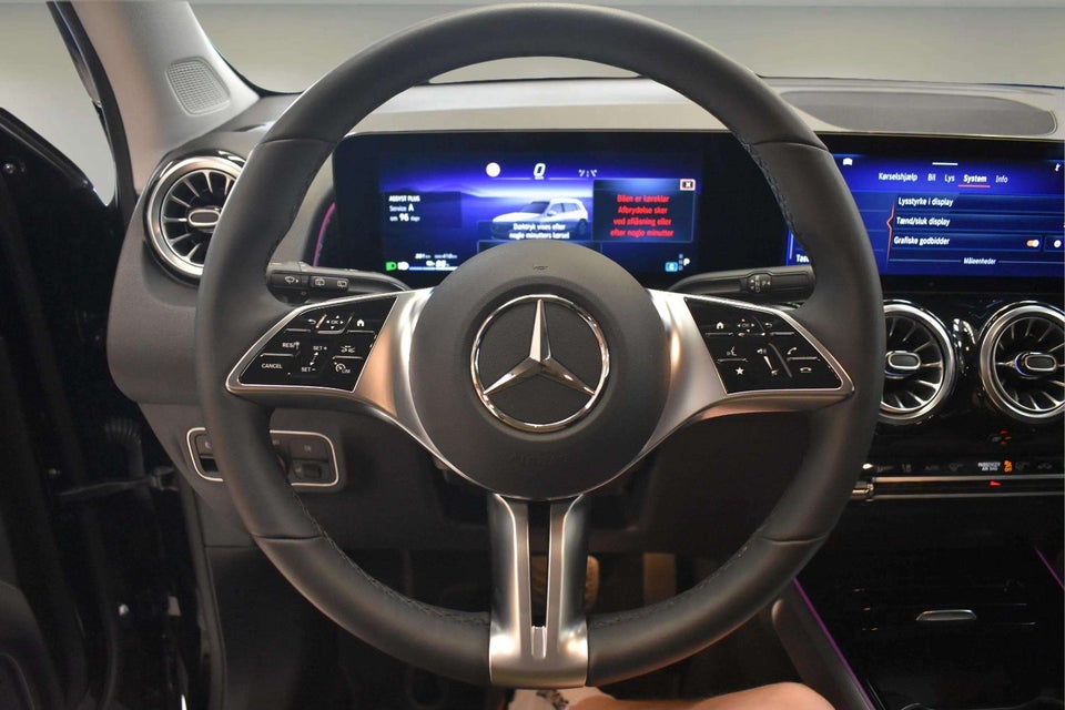 Mercedes EQB300 Progressive 4Matic 7prs 5d