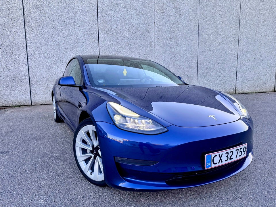 Tesla Model 3 Long Range AWD 4d
