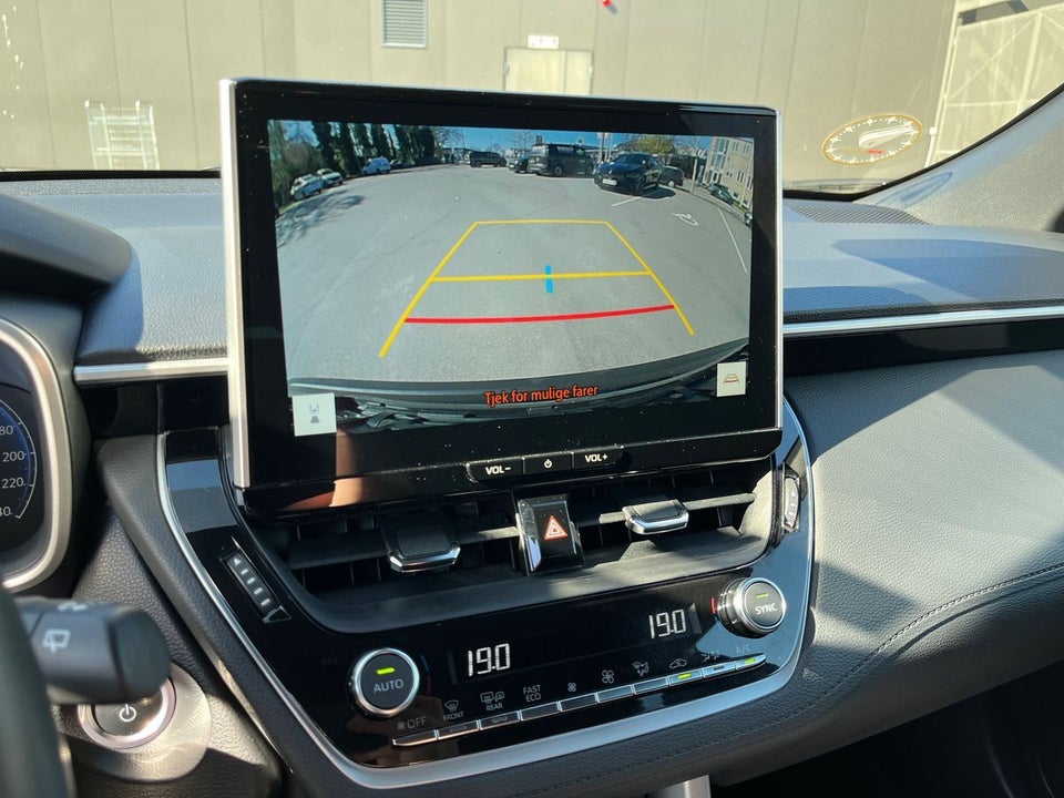 Toyota Corolla Cross 2,0 Hybrid Style CVT 5d