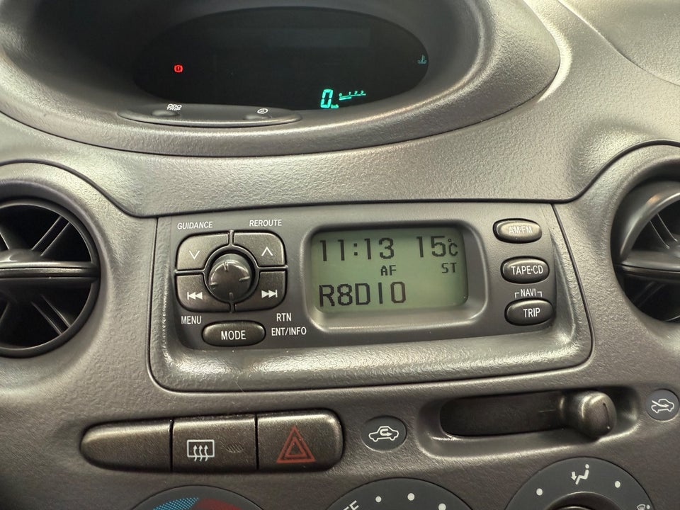 Toyota Yaris 1,0 Luna 3d