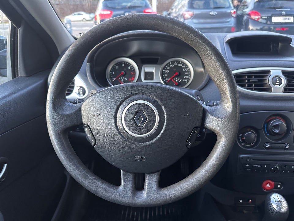 Renault Clio III 1,5 dCi 75 Avantage Sport Tourer 5d