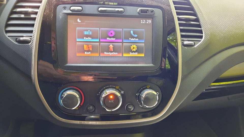 Renault Captur 0,9 TCe 90 Expression 5d