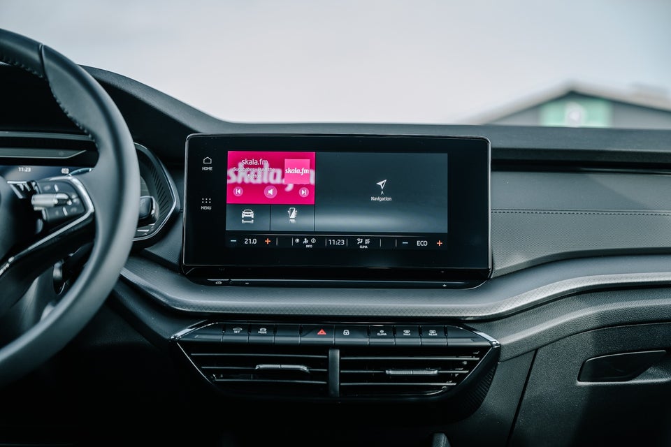 Skoda Octavia 1,4 TSi iV Plus Combi DSG 5d