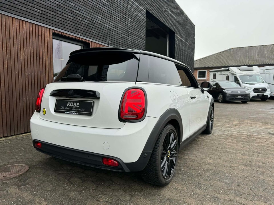 MINI Cooper SE Yours Trim 3d