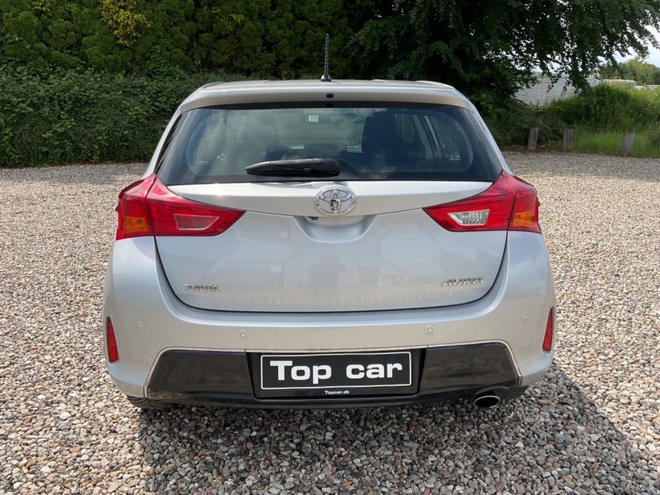 Toyota Auris 1,6 T2+ 5d