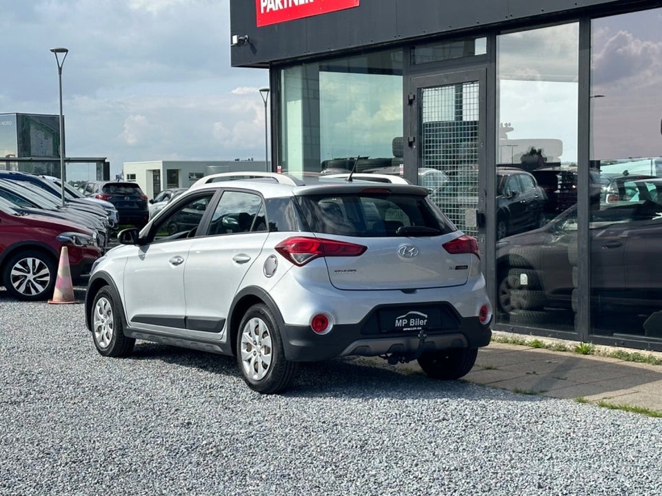 Hyundai i20 Active Cross 1,4 CRDi 90 Life 5d