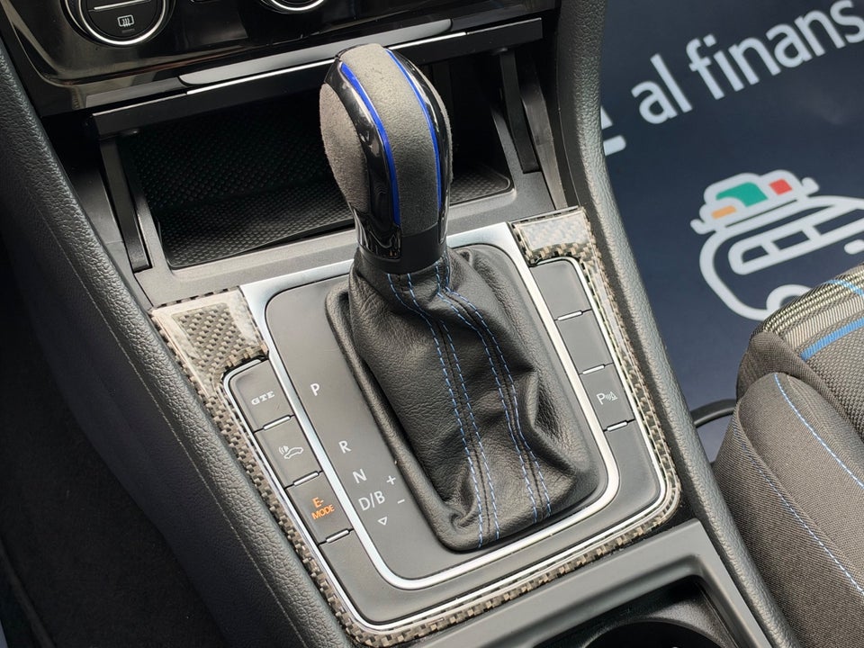 VW Golf VII 1,4 GTE DSG 5d
