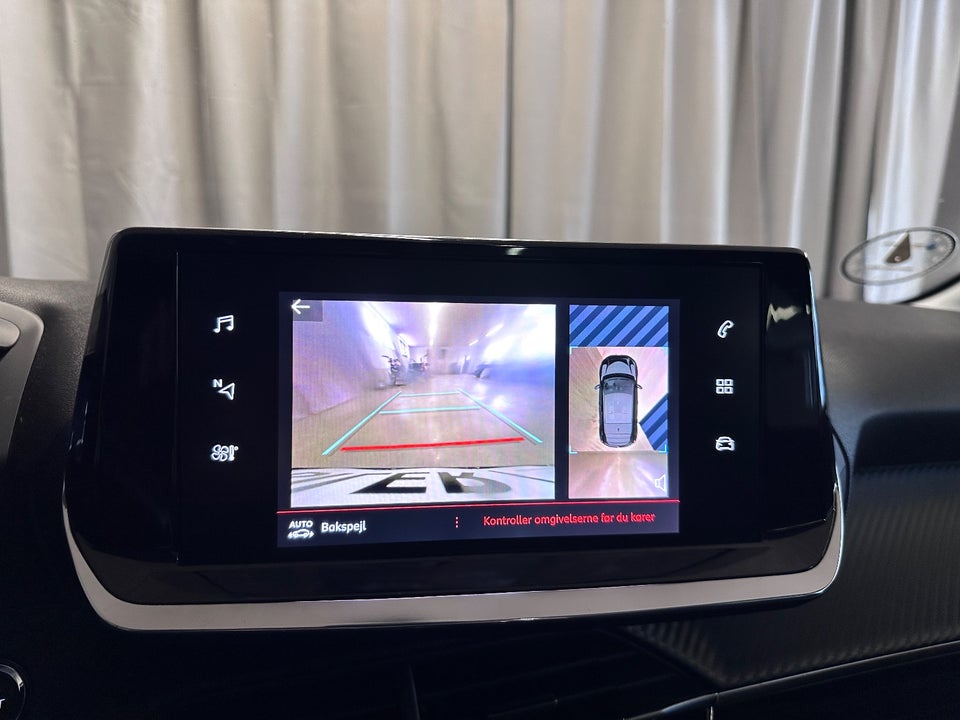 Peugeot 208 1,5 BlueHDi 100 Allure Sky 5d