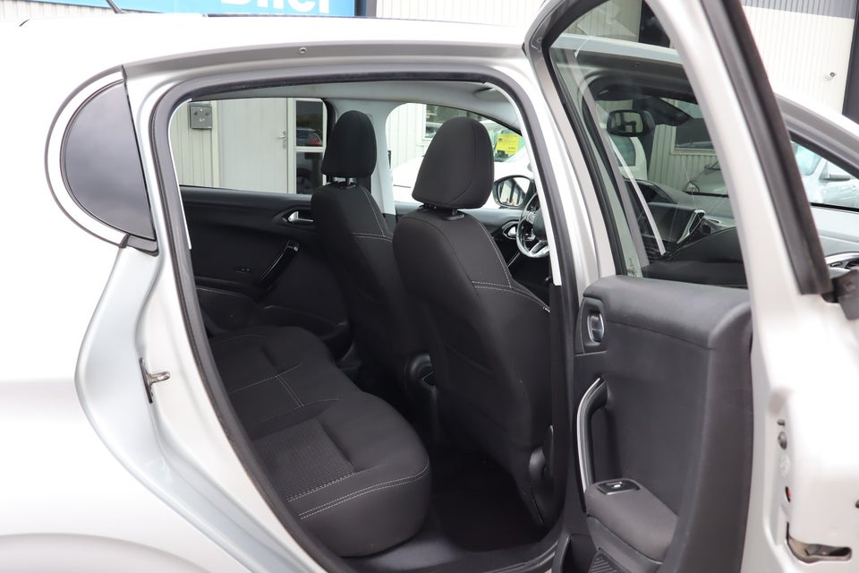 Peugeot 208 1,6 BlueHDi 100 Allure 5d