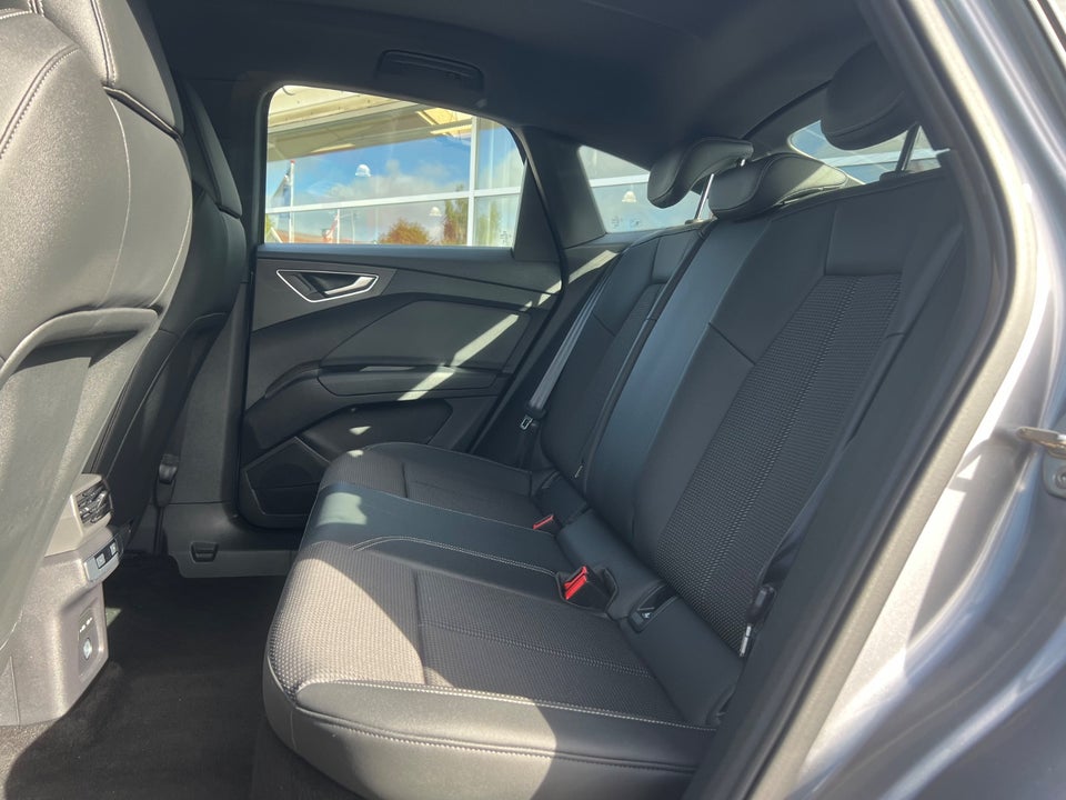 Audi Q4 e-tron 45 S-line Sportback 5d