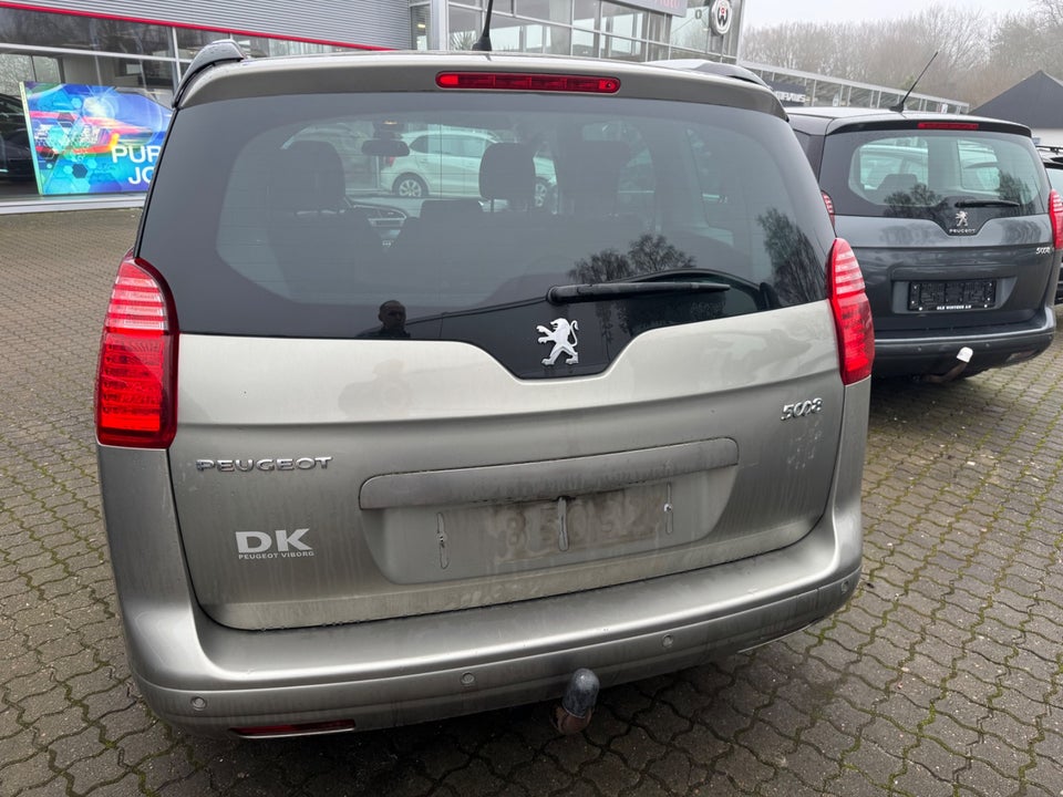 Peugeot 5008 1,6 HDi 114 Style 5d