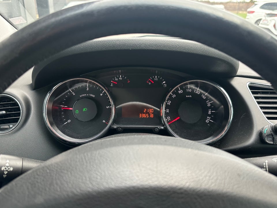 Peugeot 3008 1,6 HDi 110 Premium 5d