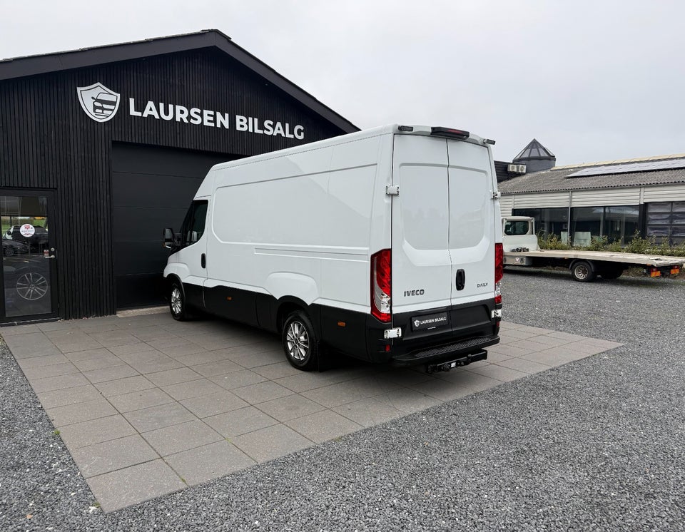 Iveco Daily 3,0 35C18 12m³ Van AG8