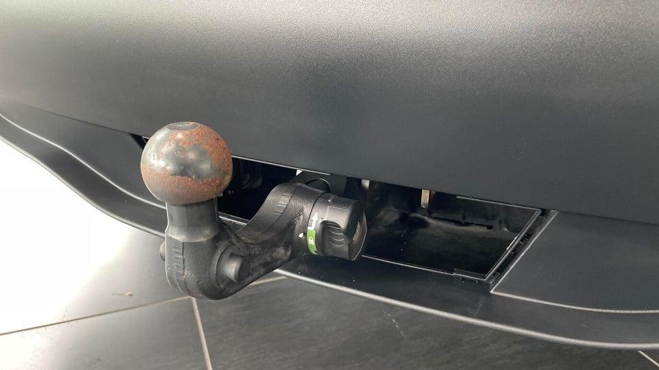 Tesla Model Y Long Range RWD 5d