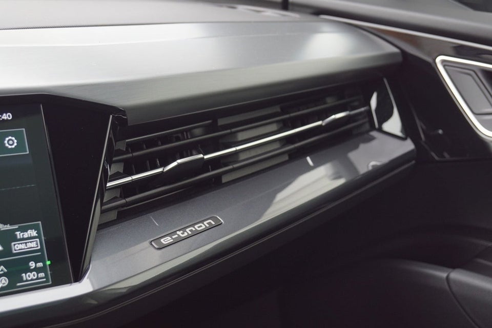 Audi Q4 e-tron 45 S-line 5d