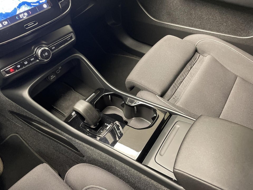 Volvo XC40 ReCharge Extended Range Core 5d