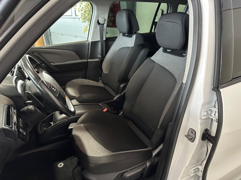 Citroën Grand C4 Picasso 1,6 BlueHDi 120 Seduction EAT6 Van 5d