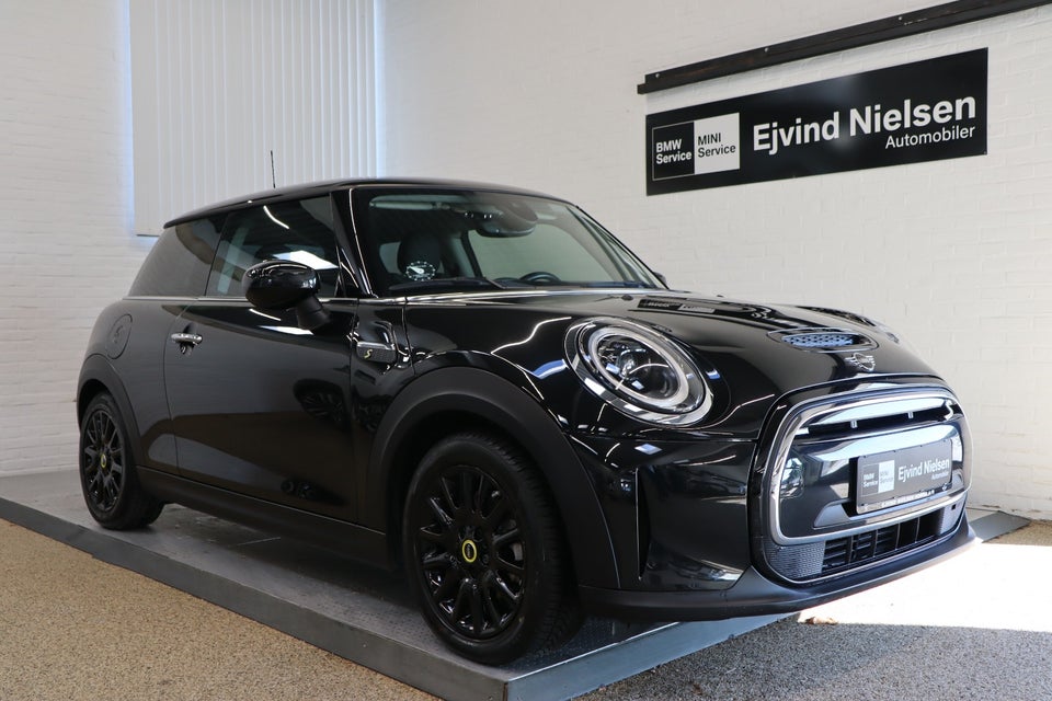 MINI Cooper SE Classic Trim 3d