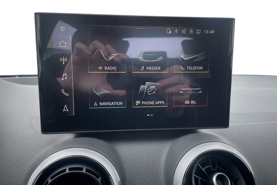 Audi Q2 35 TFSi S-line S-tr. 5d