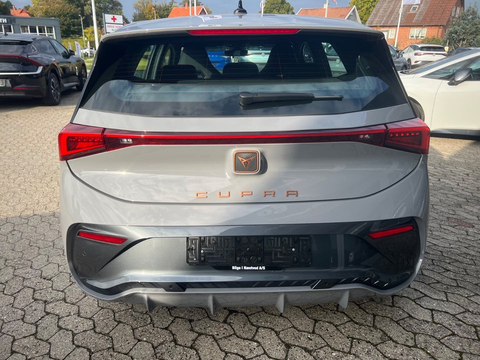 Cupra Born 59 e-Boost 5d