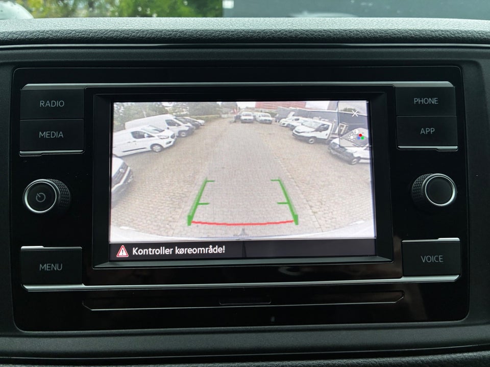 VW Crafter 35 2,0 TDi 177 Kassevogn L3H2 aut.