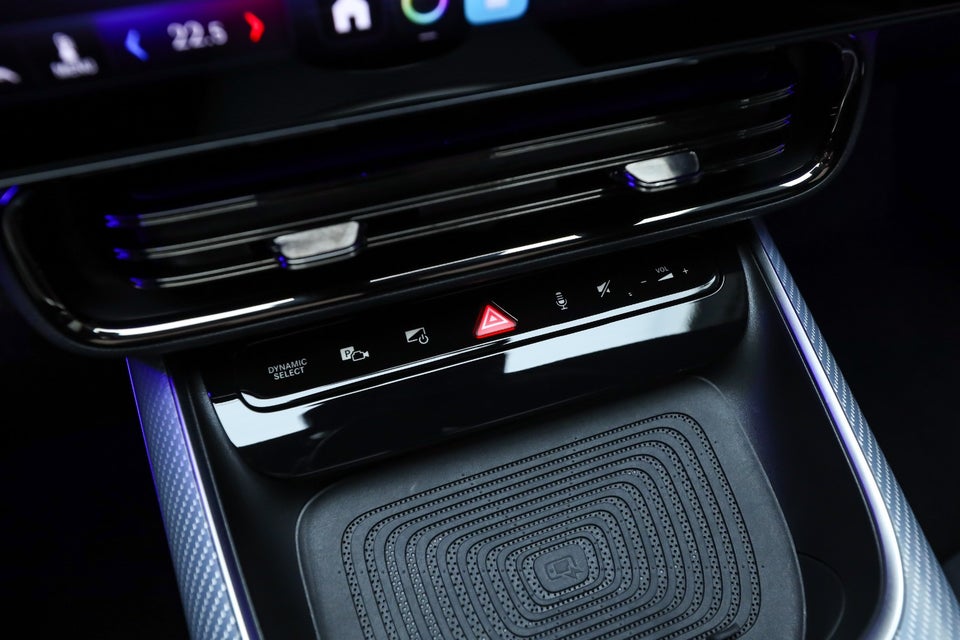 Mercedes CLA250+ EQ AMG Premium 4d