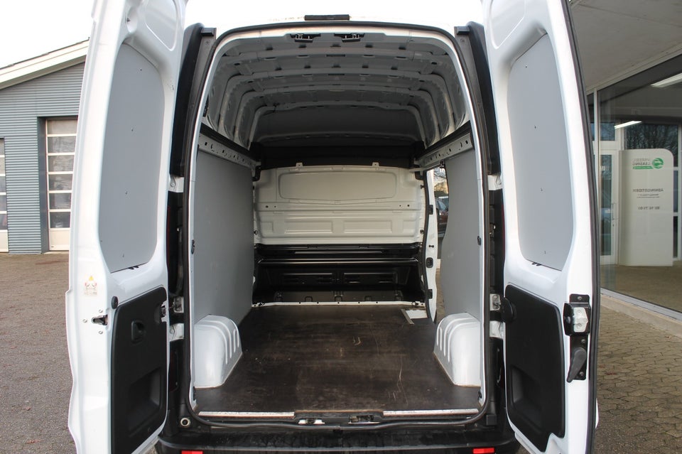 Renault Trafic T29 1,6 dCi 125 L2H2