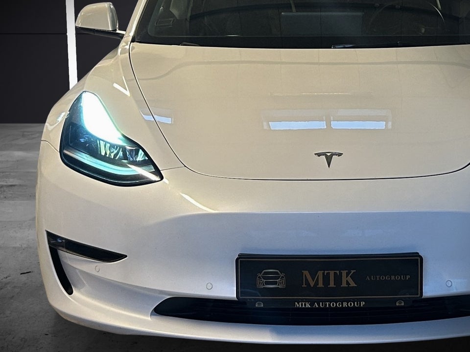 Tesla Model 3 Long Range AWD 4d