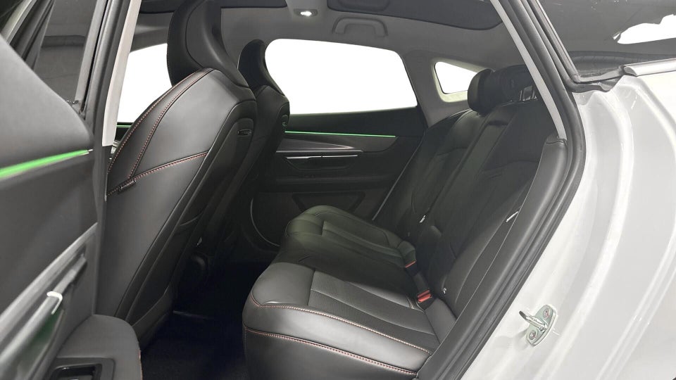 Xpeng P7 Long Range 4d