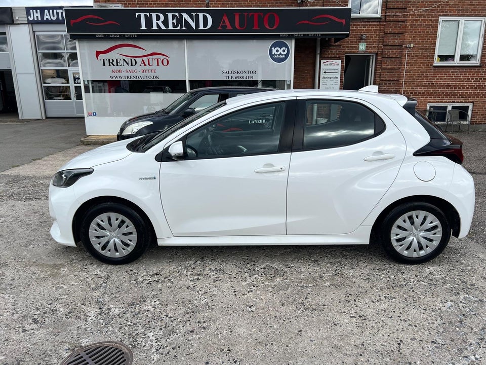 Toyota Yaris 1,5 Hybrid H3 e-CVT 5d