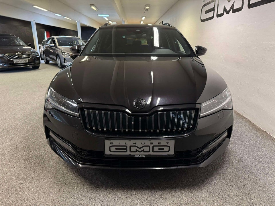 Skoda Superb 1,4 TSi iV Sportline Combi DSG 5d